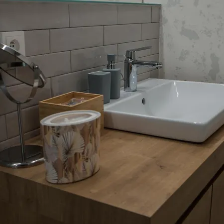 Cafe Hexe Apartment