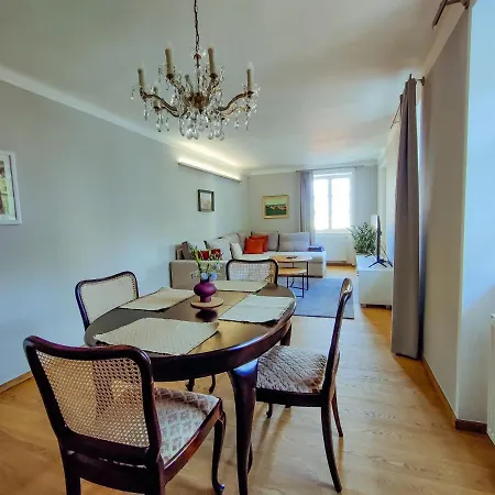 Cafe Hexe Apartment Bratislava