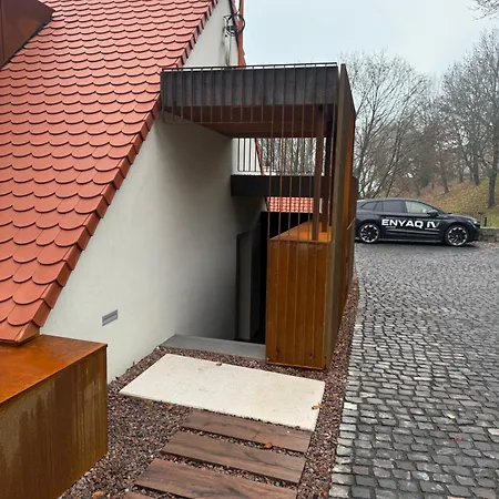 Apartment Cafe Hexe Bratislava