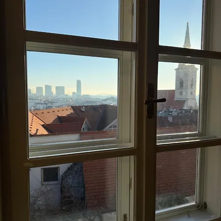 Lägenhet Cafe Hexe Bratislava